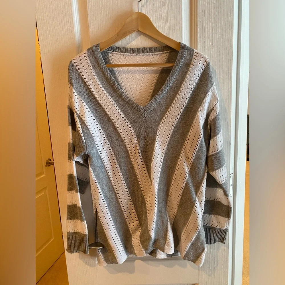 Sweater - Picture 2 of 3